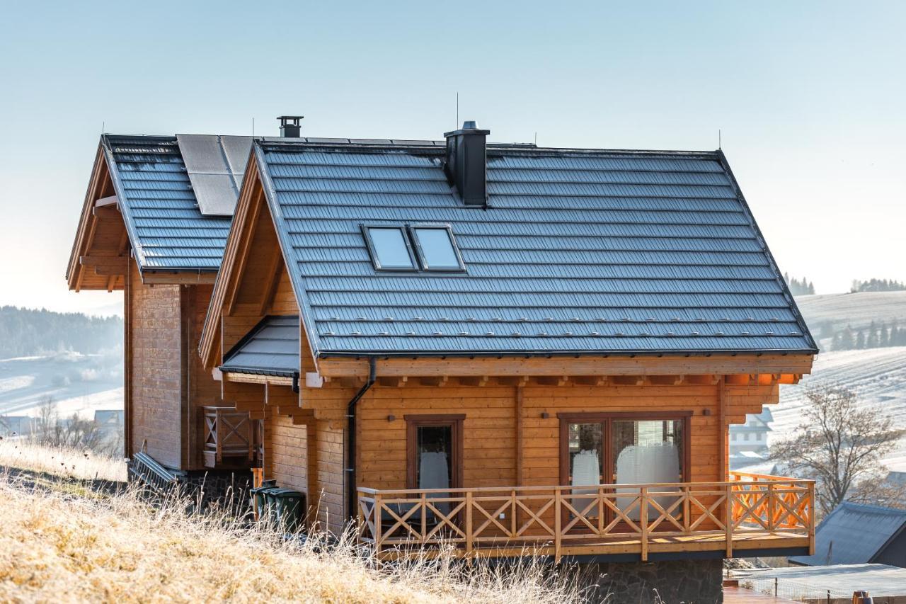 Houten Vakantiewoning "Reisnaarpolen" Royaal Ontbijt, Sauna En Hottub Чарна-Гура Экстерьер фото
